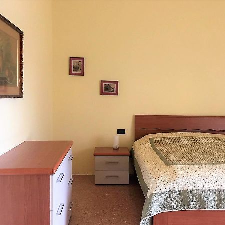 Appartamento Del Sole デセンツァーノ・デル・ガルダ エクステリア 写真